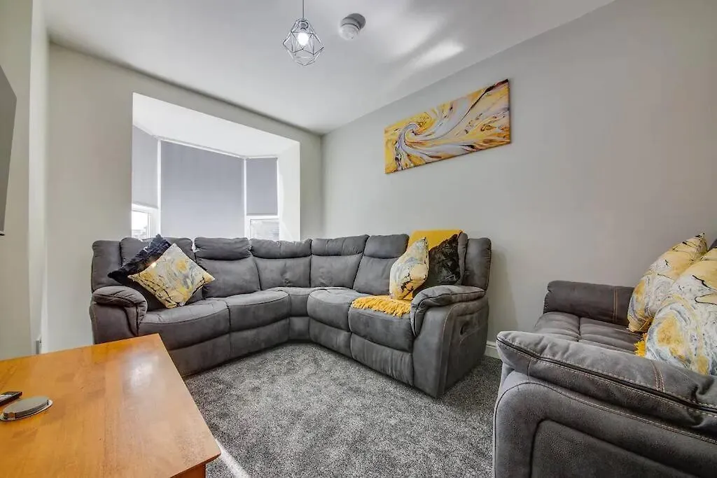 Dom wakacyjny Spacious 4 Bed - Near Amenities Walkley